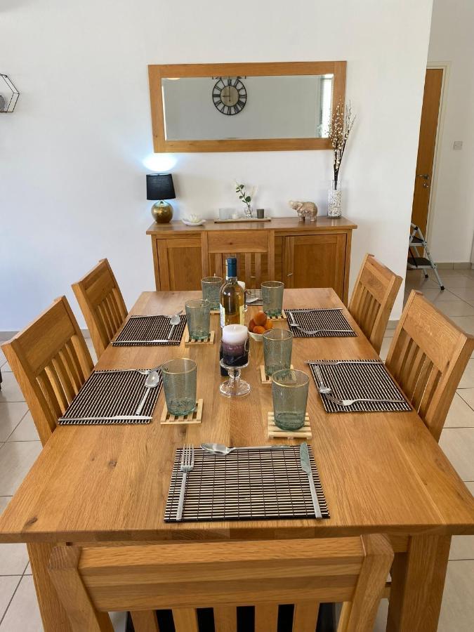Beautiful 2 Bed Apartment In Peyia Valley, Paphos Eksteriør bilde