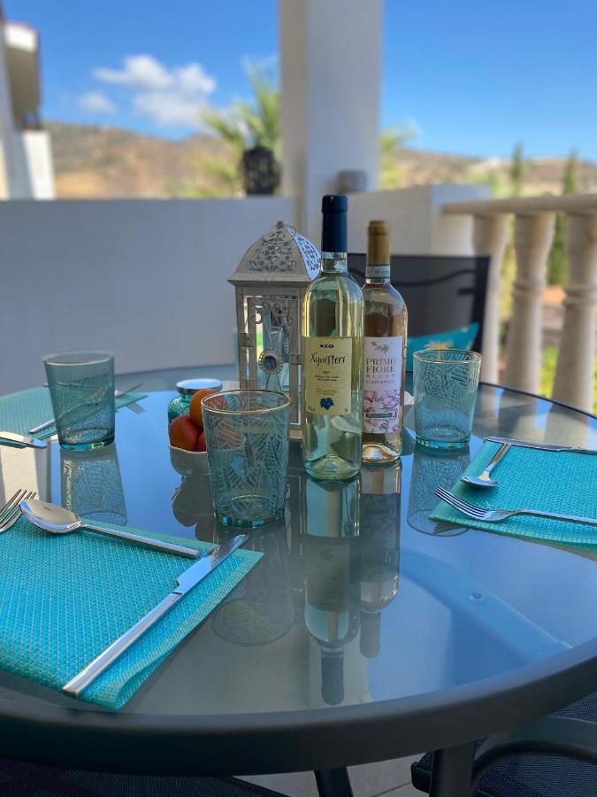 Beautiful 2 Bed Apartment In Peyia Valley, Paphos Eksteriør bilde
