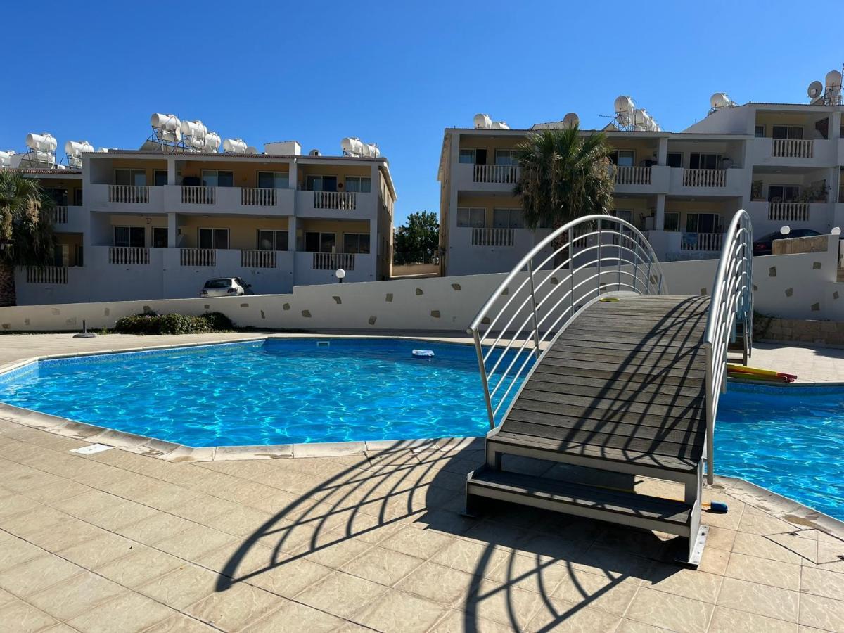 Beautiful 2 Bed Apartment In Peyia Valley, Paphos Eksteriør bilde